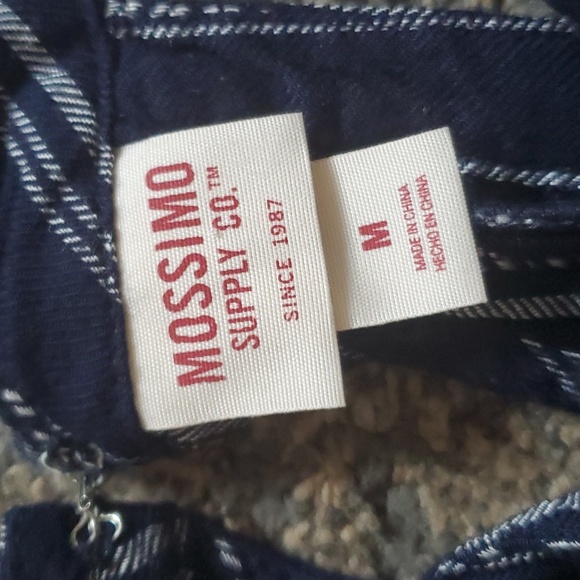 Top - Picture 2 of 2